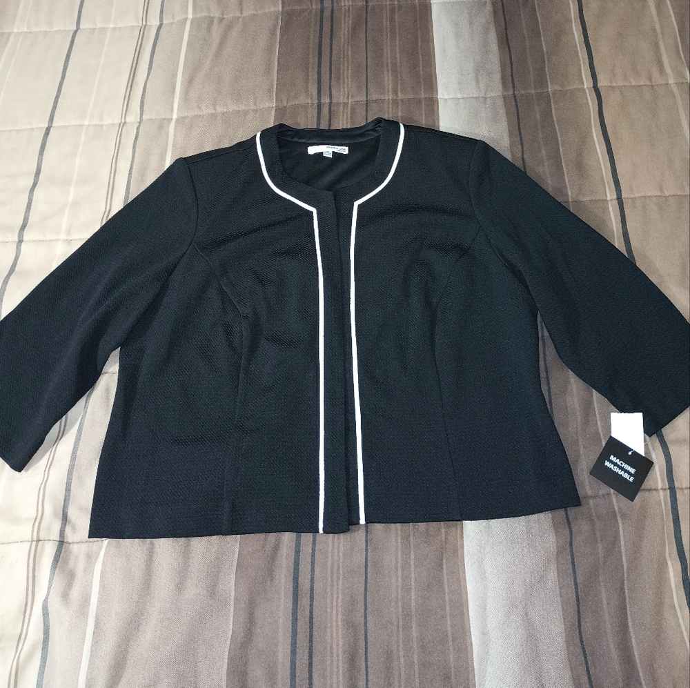 Studio One New York Black Blazer with White Trim 16‎